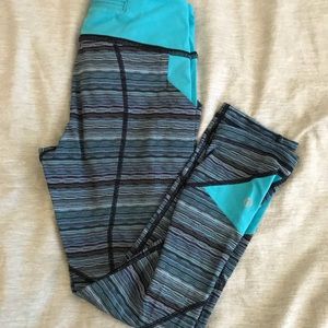 Lululemon Speed Up Crop Size 4